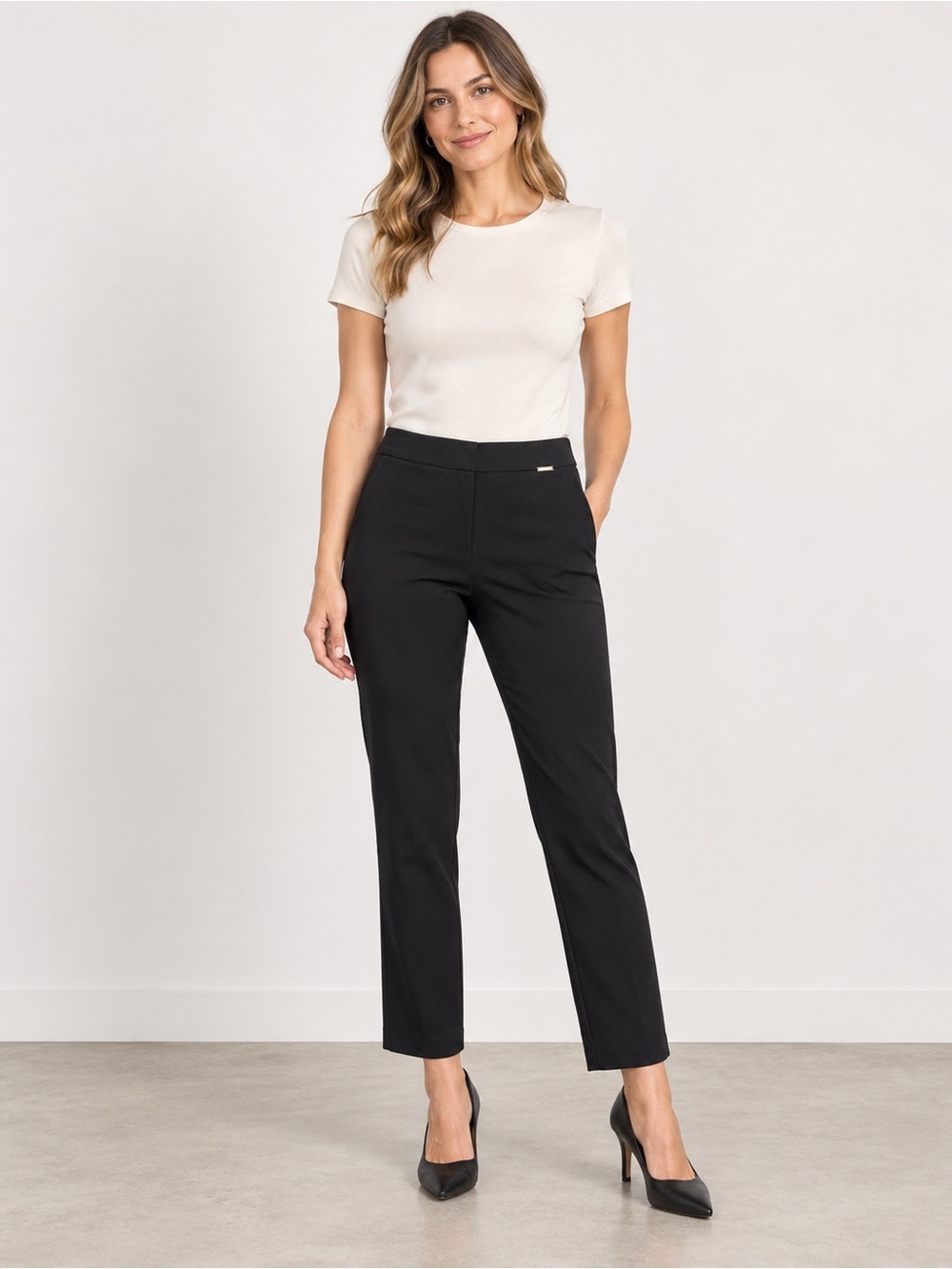 Ellen Tracy Black Straight-Leg Ankle Pants